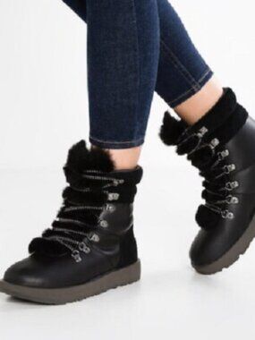 UGG VIKI BLACK LEATHER SHEEPSKIN WATERPROOF Lace up WINTER BOOTS US 10/ UK 8.5